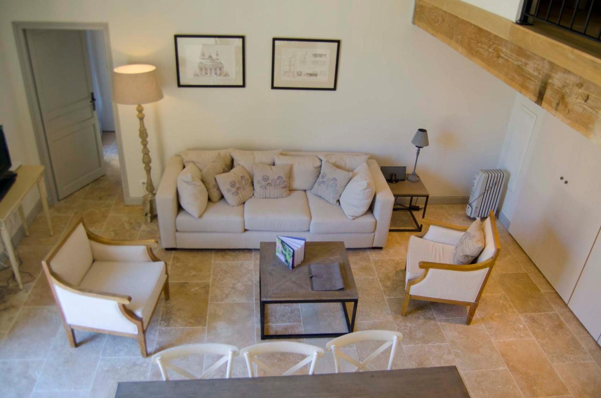 Chateau Les Carrasses 4*
